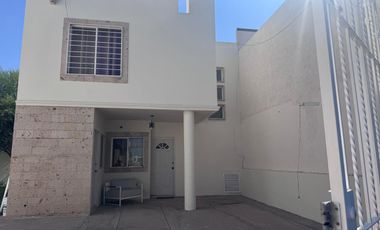 CASA EN VENTA AMPLIACION SENDEROS CERRADA SAUCES, TORREON COAH.