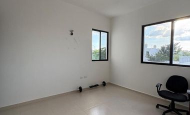 CASA EN VENTA EN RESIDENCIAL PUERTA DE PIEDRA EN DZITYA