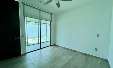 CASA EN VENTA EN ARBOREA CONKAL