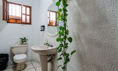 Casa con 4 recámaras y 295 m2 superficie de terreno en venta en Clavería.