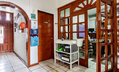 Casa con 4 recámaras y 295 m2 superficie de terreno en venta en Clavería.