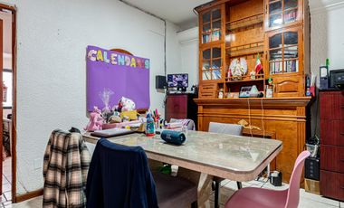 Casa con 4 recámaras y 295 m2 superficie de terreno en venta en Clavería.