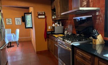 Vive en una Casa que Combina la Tranquilidad del Campo con la Ciudad