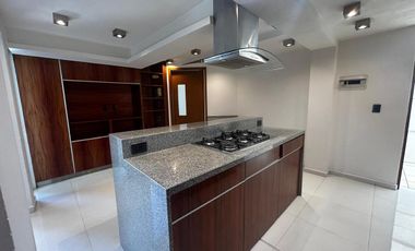 CASA EN RENTA PARTE BAJA DE CUAJIMALPA