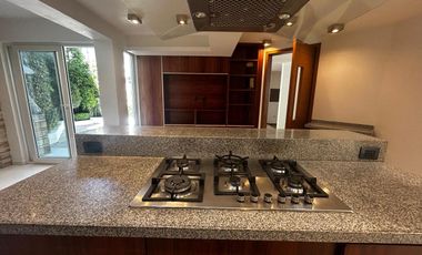 CASA EN RENTA PARTE BAJA DE CUAJIMALPA