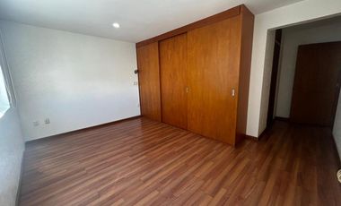 CASA EN RENTA PARTE BAJA DE CUAJIMALPA