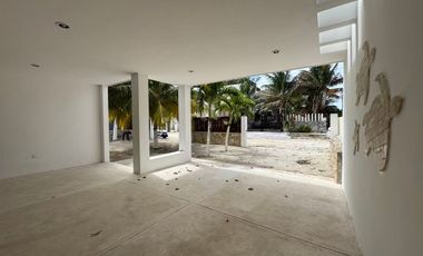 Casa de 4 recámaras en Venta en San Benito en Segunda Fila