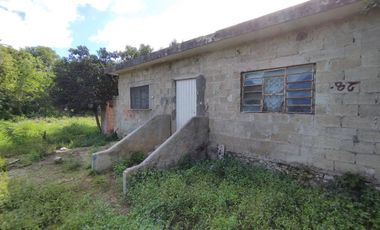 VENTA DE CASA EN TIXPEHUAL ,  AMPLIA Y COMODA $ 2'275,000.00