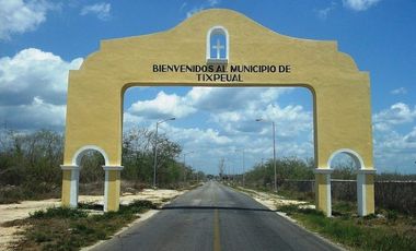 VENTA DE CASA EN TIXPEHUAL ,  AMPLIA Y COMODA $ 2'275,000.00