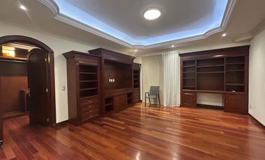 Hermosa casa de lujo en renta en Puerta de Hierro