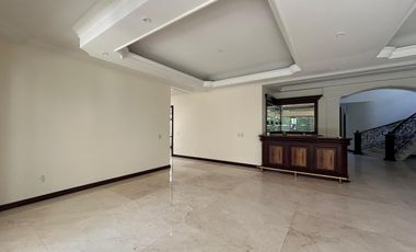 Hermosa casa de lujo en renta en Puerta de Hierro