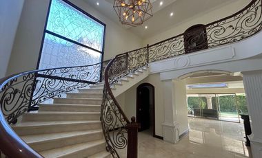 Hermosa casa de lujo en renta en Puerta de Hierro