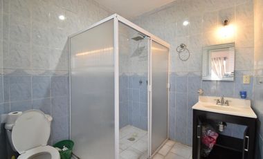 Vendo casa en Loma Bonita con amplios espacios