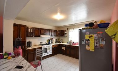 Vendo casa en Loma Bonita con amplios espacios