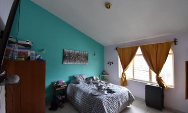 Vendo casa en Loma Bonita con amplios espacios
