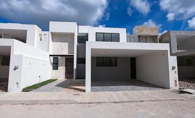 CASA EN PRADERAS DEL MAYAB