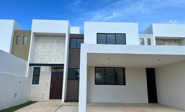 CASA EN PRADERAS DEL MAYAB