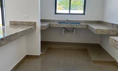 CASA EN PRADERAS DEL MAYAB