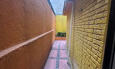 SE RENTA CASA DUPLEX PIRULES (LOMA AZUL)