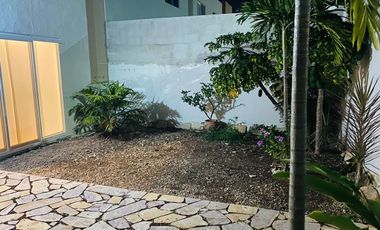 CASA EQUIPADA Y AMUEBLADA VENTA POLIGONO SUR