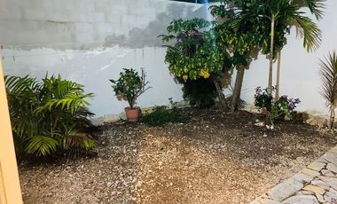 CASA EQUIPADA Y AMUEBLADA VENTA POLIGONO SUR