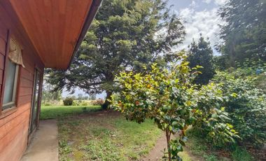 VIVE FRENTE AL LAGO RANCO CASA DE 4D Y 3B