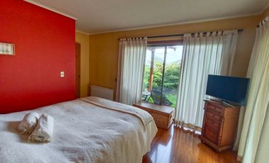 VIVE FRENTE AL LAGO RANCO CASA DE 4D Y 3B