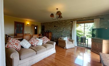 VIVE FRENTE AL LAGO RANCO CASA DE 4D Y 3B