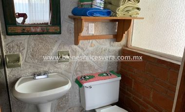 CASA EN RENTA AMUEBLADA  EN TEQUISQUIAPAN EN GRANJAS RESIDENCIALES. Amanda