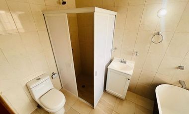 Casa en venta en Veracruz de 3 niveles Fracc. Floresta