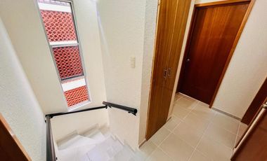 Casa en venta en Veracruz de 3 niveles Fracc. Floresta