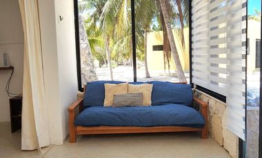 Villa en venta en Celestún, Yuc, frente al mar.