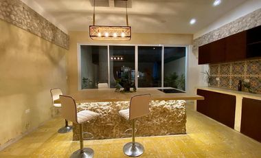 Casa en venta en el Centro de Mérida amueblada