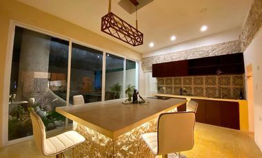 Casa en venta en el Centro de Mérida amueblada