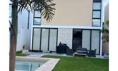 Venta Casa en Privada YAAX BEH Conkal Mérida Yucatán con Amenidades