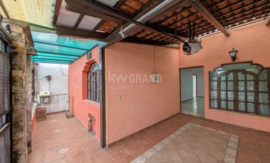Casa en Venta de una planta en Fraccionamiento Revolución, Tlaquepaque