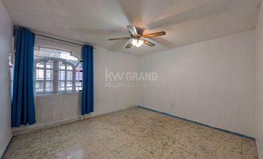 Casa en Venta de una planta en Fraccionamiento Revolución, Tlaquepaque