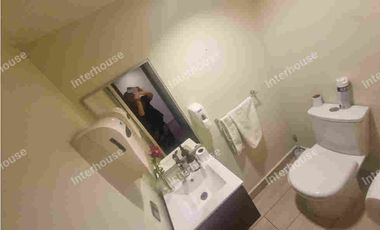 Oficina en excelente estado, luminosa y con una excelente ubicación.