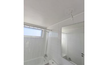 VENDO HERMOSA Y AMPLIA CASA EN EXCLUSIVO CONDOMINIO LIMACHE pb