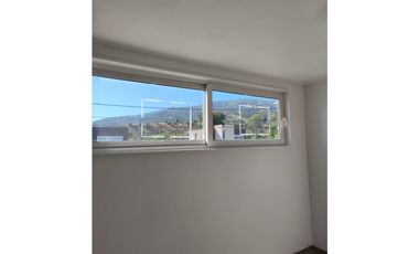 VENDO HERMOSA Y AMPLIA CASA EN EXCLUSIVO CONDOMINIO LIMACHE pb