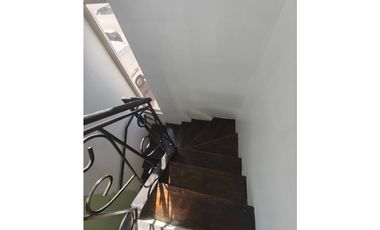 VENDO HERMOSA Y AMPLIA CASA EN EXCLUSIVO CONDOMINIO LIMACHE pb