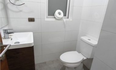 VENDO HERMOSA Y AMPLIA CASA EN EXCLUSIVO CONDOMINIO LIMACHE pb