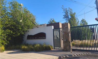 VENDO HERMOSA Y AMPLIA CASA EN EXCLUSIVO CONDOMINIO LIMACHE pb