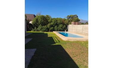 VENDO HERMOSA Y AMPLIA CASA EN EXCLUSIVO CONDOMINIO LIMACHE pb