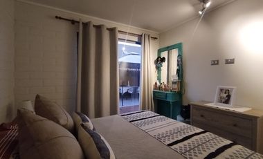 Casa en Venta en EXCELENTE CASA MEJORADA BARRIO LOS MAITENES.