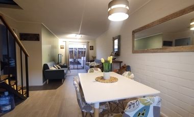 Casa en Venta en EXCELENTE CASA MEJORADA BARRIO LOS MAITENES.