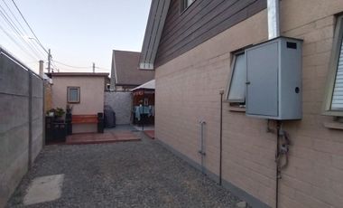 Casa en Venta en EXCELENTE CASA MEJORADA BARRIO LOS MAITENES.