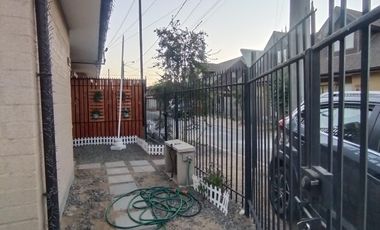 Casa en Venta en EXCELENTE CASA MEJORADA BARRIO LOS MAITENES.