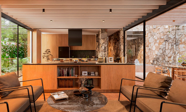 PREVENTA CASA DE LUJO EN SANTIAGO NL