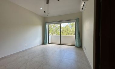 Departamento en venta en Serena, dentro del Yucatán Country Club